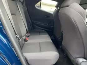 Toyota C hr (2025) thumbnail 13