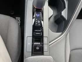 Toyota C hr (2025) thumbnail 29