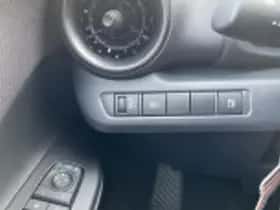 Toyota C hr (2025) thumbnail 50