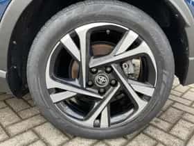 Toyota C hr (2023) thumbnail 13