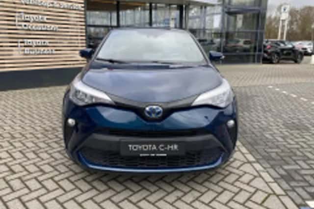 Toyota C hr (2023) thumbnail 3