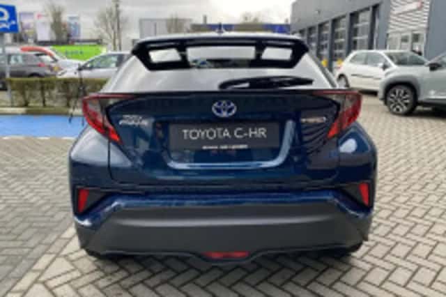 Toyota C hr (2023) thumbnail 5