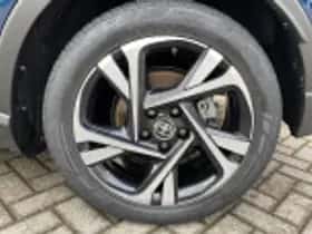 Toyota C hr (2023) thumbnail 43