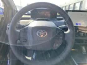 Toyota bZ4X (2026) thumbnail 60