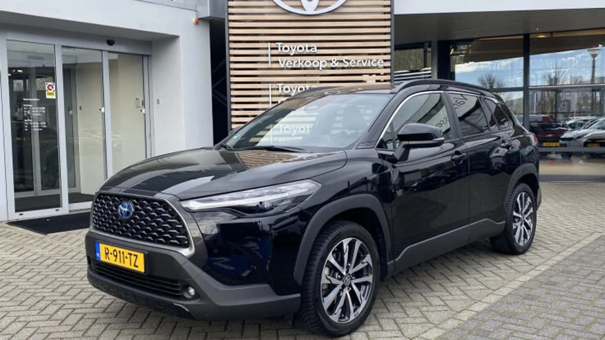Toyota Corolla (2023) — foto 1
