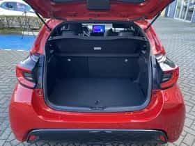 Toyota Yaris (2024) thumbnail 12