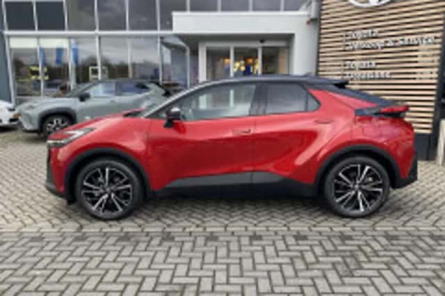 Toyota C hr (2026) thumbnail 4