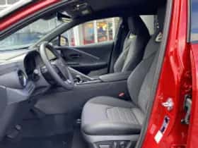 Toyota C hr (2026) thumbnail 6