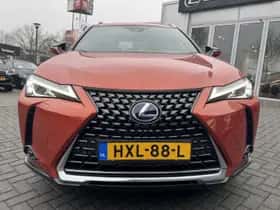 Lexus UX (2022) thumbnail 15