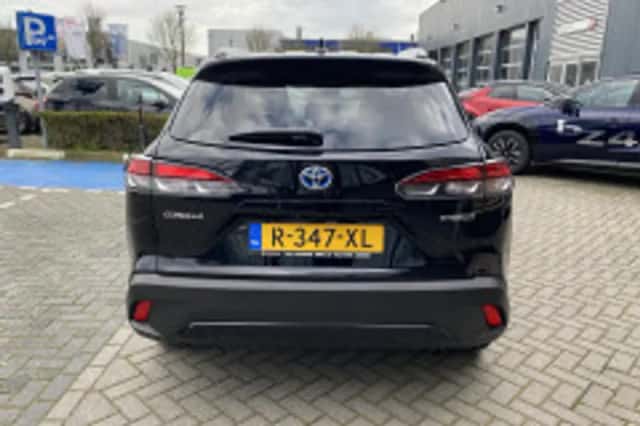 Toyota Corolla (2023) thumbnail 5