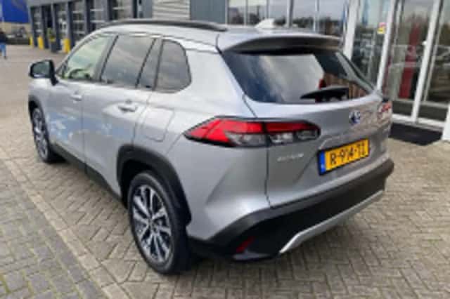 Toyota Corolla (2023) thumbnail 5