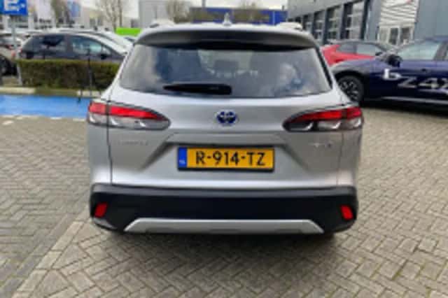 Toyota Corolla (2023) thumbnail 6