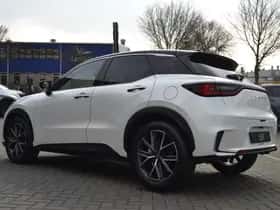 Lexus LBX (2026) thumbnail 11