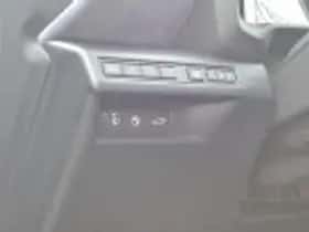 Lexus LBX (2026) thumbnail 60