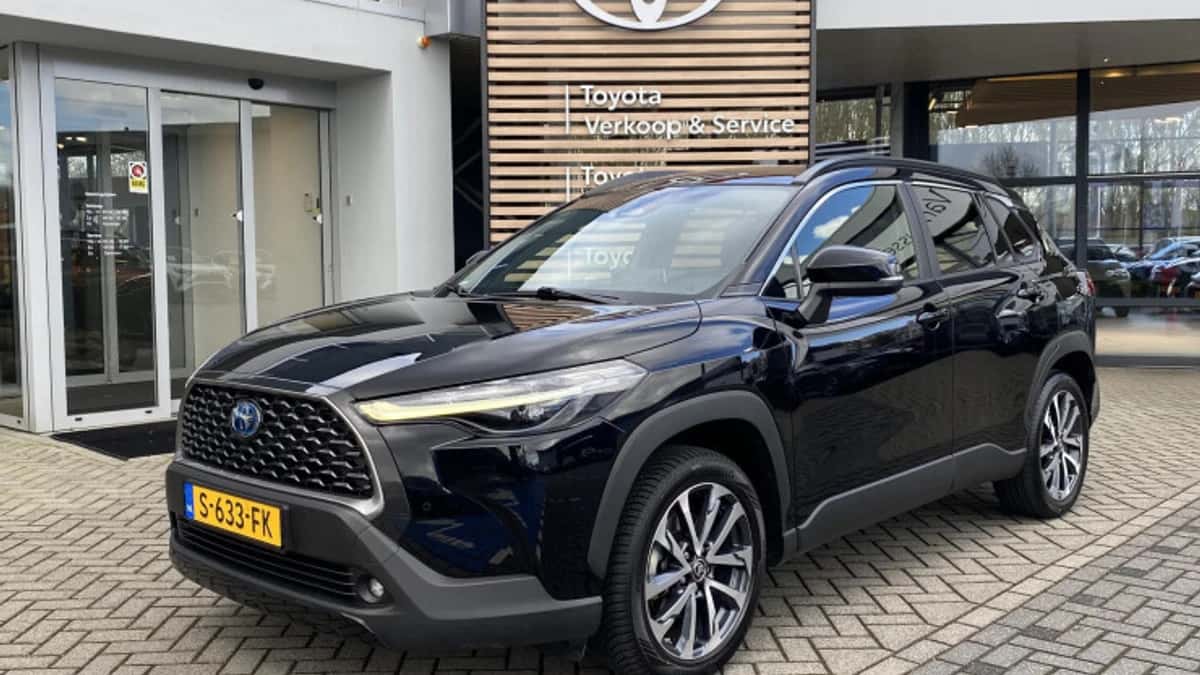 Toyota Corolla (2023) — foto 1