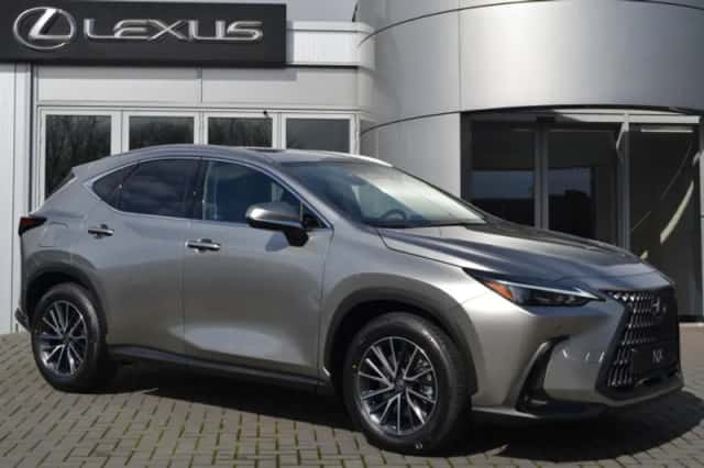 Lexus NX (2026) thumbnail 1