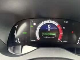 Toyota Yaris Cross (2025) thumbnail 16