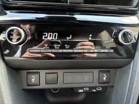 Toyota Yaris Cross (2025) thumbnail 24