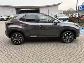 Toyota Yaris Cross (2025) thumbnail 2