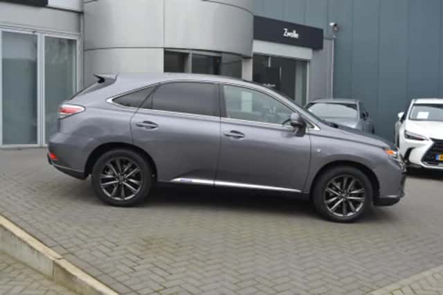 Lexus RX (2015) thumbnail 2