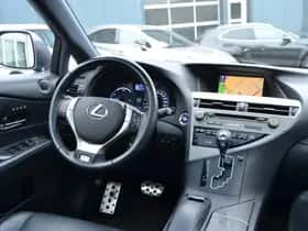Lexus RX (2015) thumbnail 18