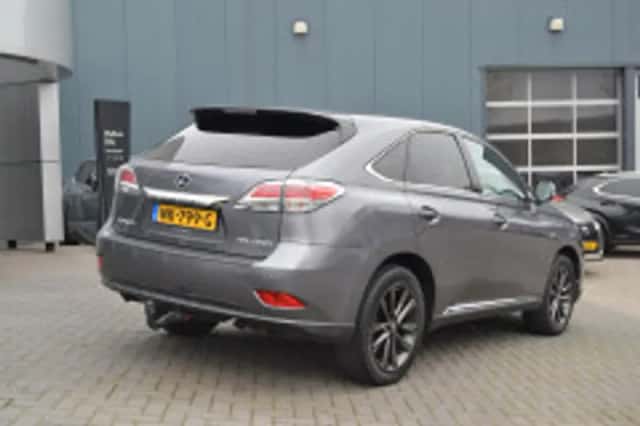 Lexus RX (2015) thumbnail 3