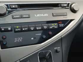 Lexus RX (2015) thumbnail 30