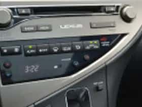 Lexus RX (2015) thumbnail 67