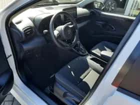 Toyota Yaris (2025) thumbnail 15