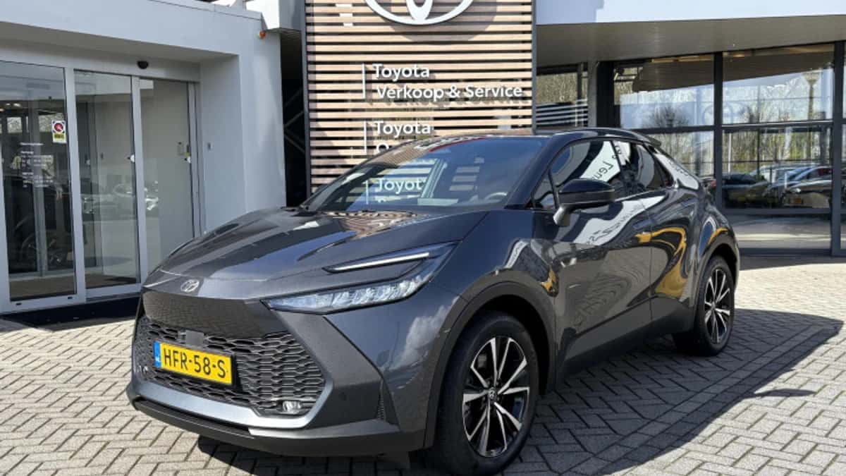 Toyota C hr (2025) — foto 1
