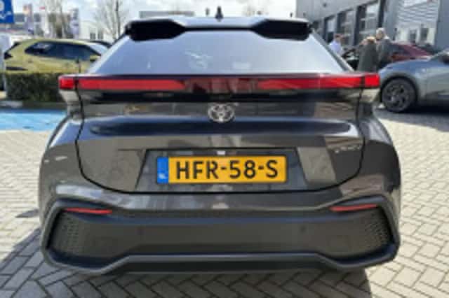 Toyota C hr (2025) thumbnail 6