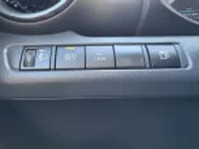 Toyota C hr (2025) thumbnail 73