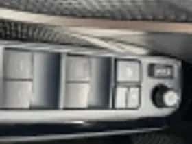 Toyota C hr (2023) thumbnail 52
