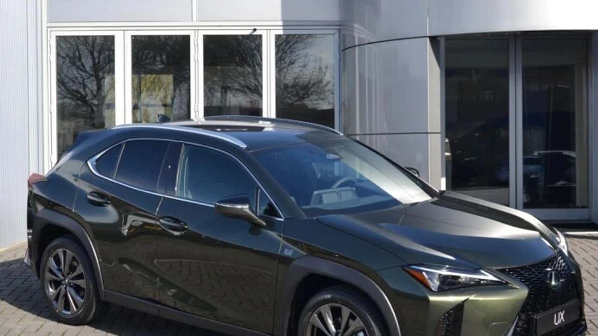 Lexus UX (2026) — foto 1