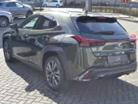 Lexus UX (2026) thumbnail 5