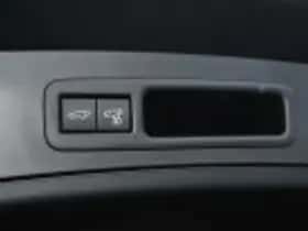 Lexus UX (2026) thumbnail 79