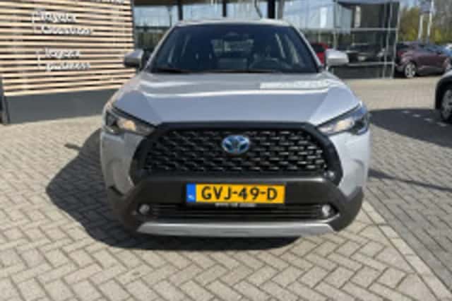 Toyota Corolla (2023) thumbnail 3
