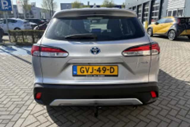 Toyota Corolla (2023) thumbnail 6
