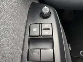 Toyota Yaris (2020) thumbnail 31