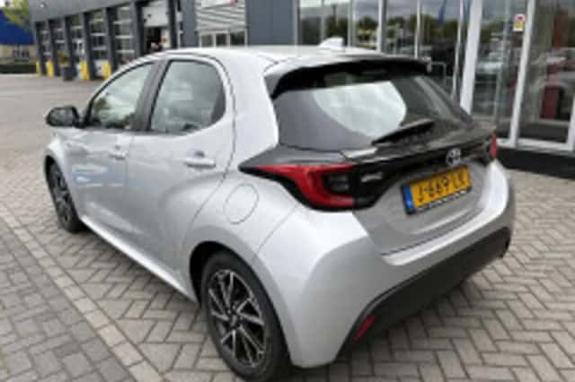 Toyota Yaris (2020) thumbnail 6
