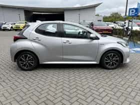 Toyota Yaris (2020) thumbnail 8