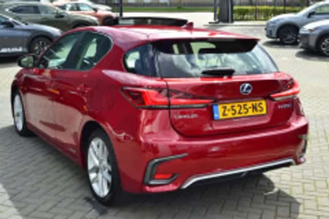 Lexus CT (2018) thumbnail 5