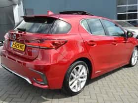 Lexus CT (2018) thumbnail 98