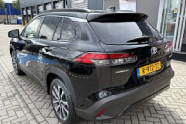 Toyota Corolla (2023) thumbnail 5