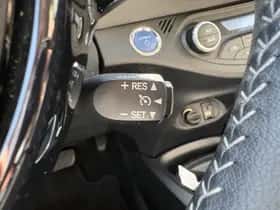Toyota Yaris (2019) thumbnail 30