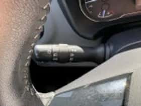 Toyota Yaris (2019) thumbnail 60