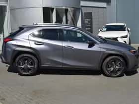 Lexus UX (2020) thumbnail 2