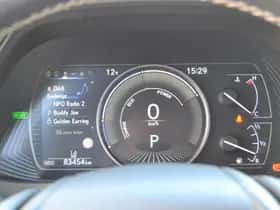 Lexus UX (2020) thumbnail 26