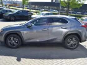 Lexus UX (2020) thumbnail 48