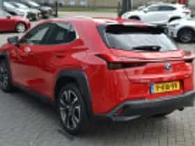 Lexus UX (2020) thumbnail 44